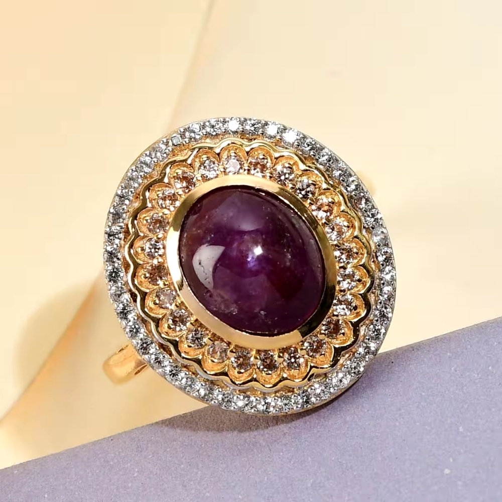Exquisite Indian Star Ruby with Double Halo of White & Champagne Zircon - Picture 4 of 9